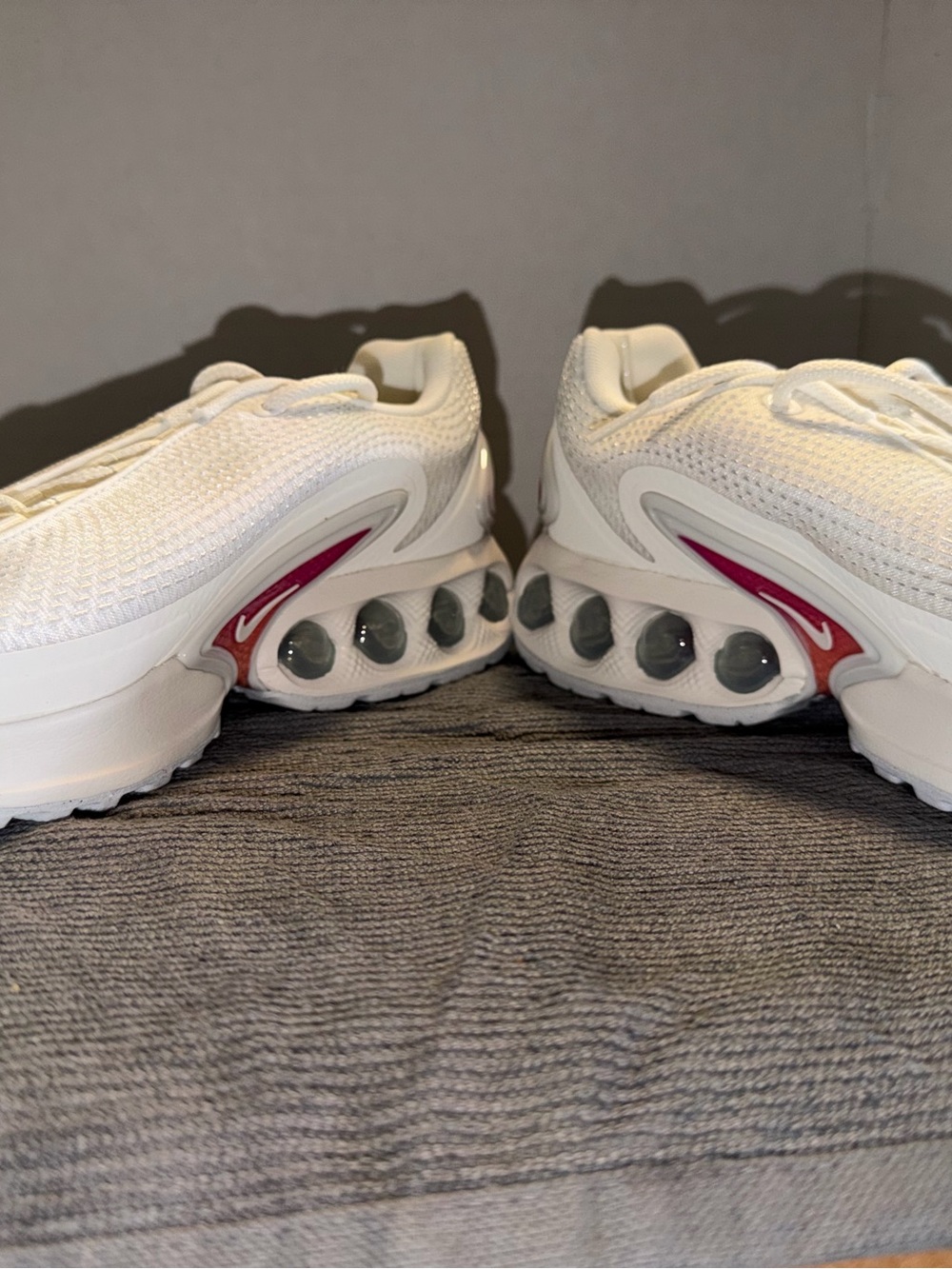 Nike Air Max Dn Triple White Women’s Running Shoes Size 8 No Box - Picture 7 of 10